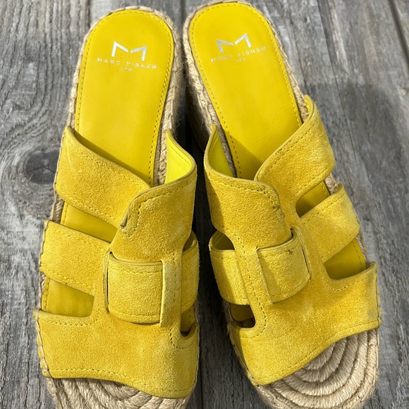 NEW! Marc Fisher Yellow Suede Slip On Wedged Espadrille Sandals - 6.5M - Picture 4 of 7